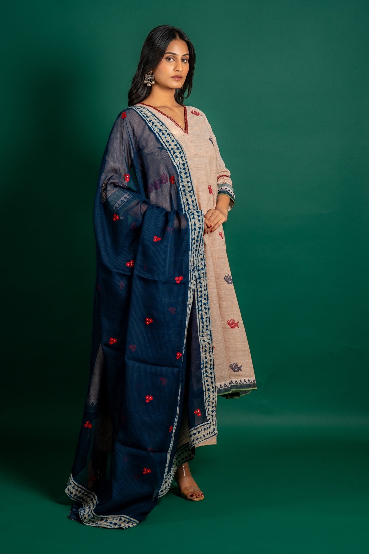 Handloom Kali top with indigo blue Kota dupatta with thread work, with simple detailing on the neck and sleeve