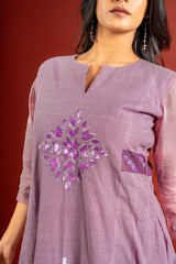 Lavender small checks handloom panel top with patch work on centre panel with same colour Kota dupatta with work and pant