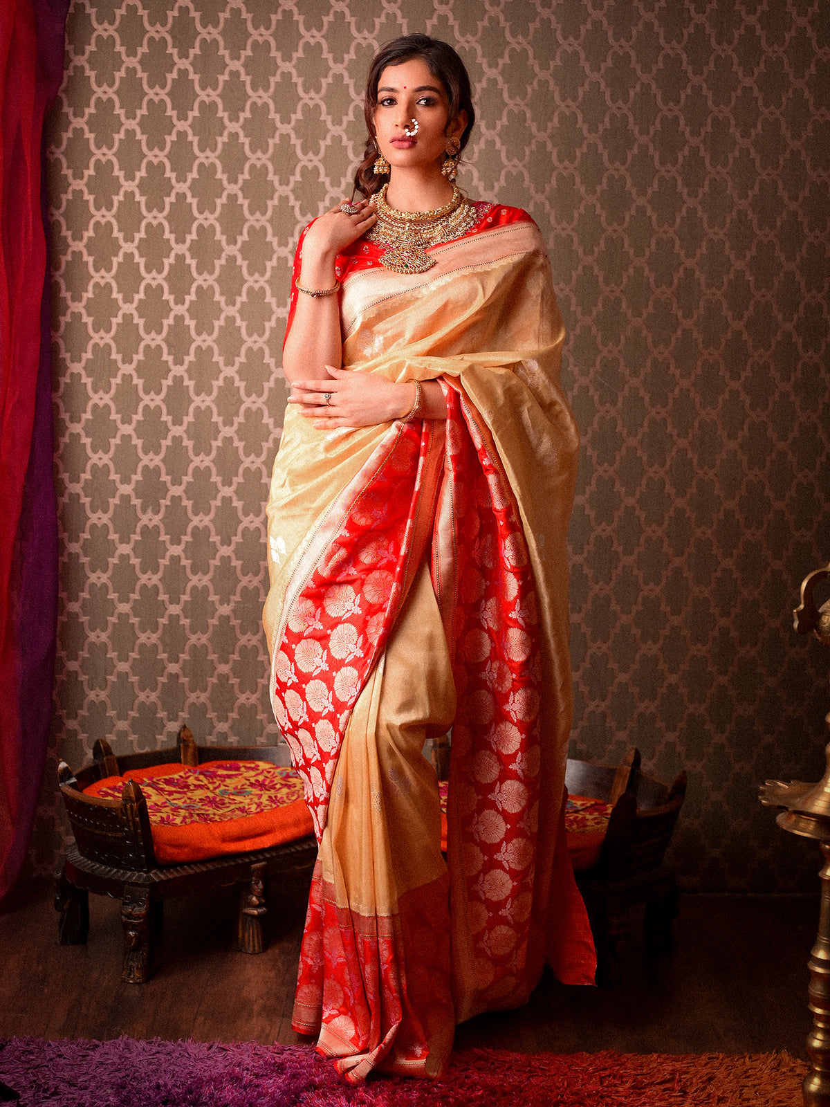 An Alluring Symphony of Gold in a Tissue Banarasi Saree