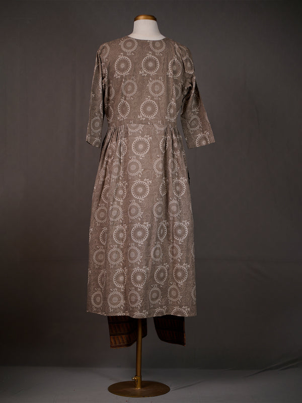 Brown Cotton Printed Kurti With Work On Yoke n Daaman, Printed Pants