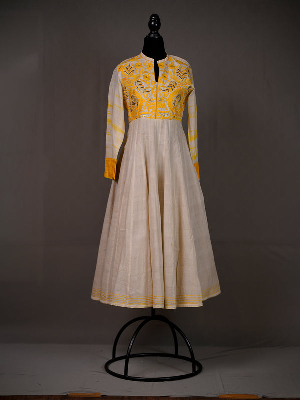 Cream Kali Long Kurti with Yellow Thread Work, Tie-n-Dye Sleeves