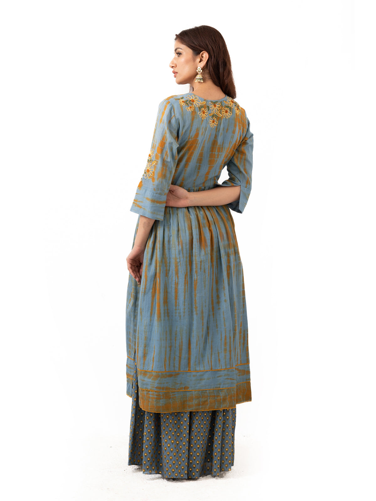 Dori embroidered mul cotton kurta with printed pants