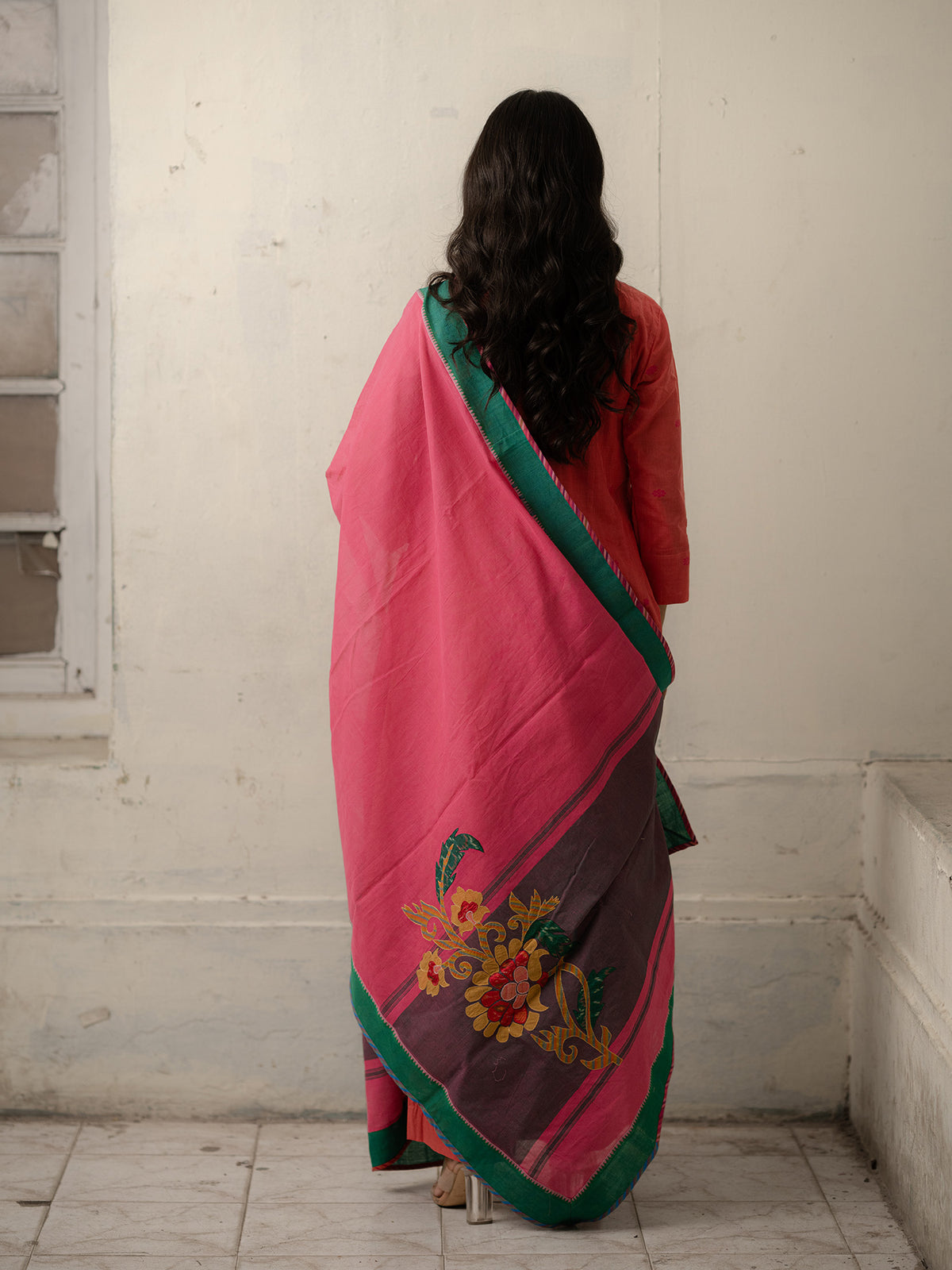 Peach Hand-Woven Cotton Kurti and Pants with Dupatta Featuring Ethnic Patchwork