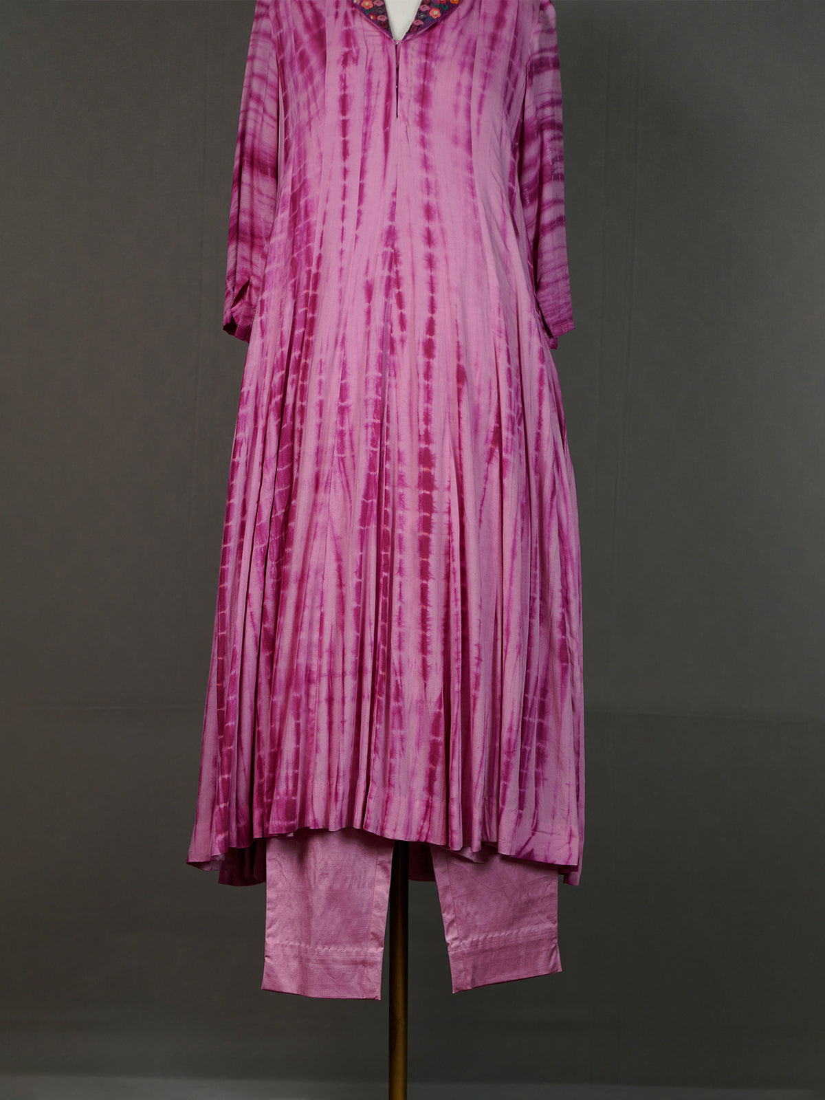 Purple Tone Tie-and-Dye Kurti with Mirror Work Collar and Pants