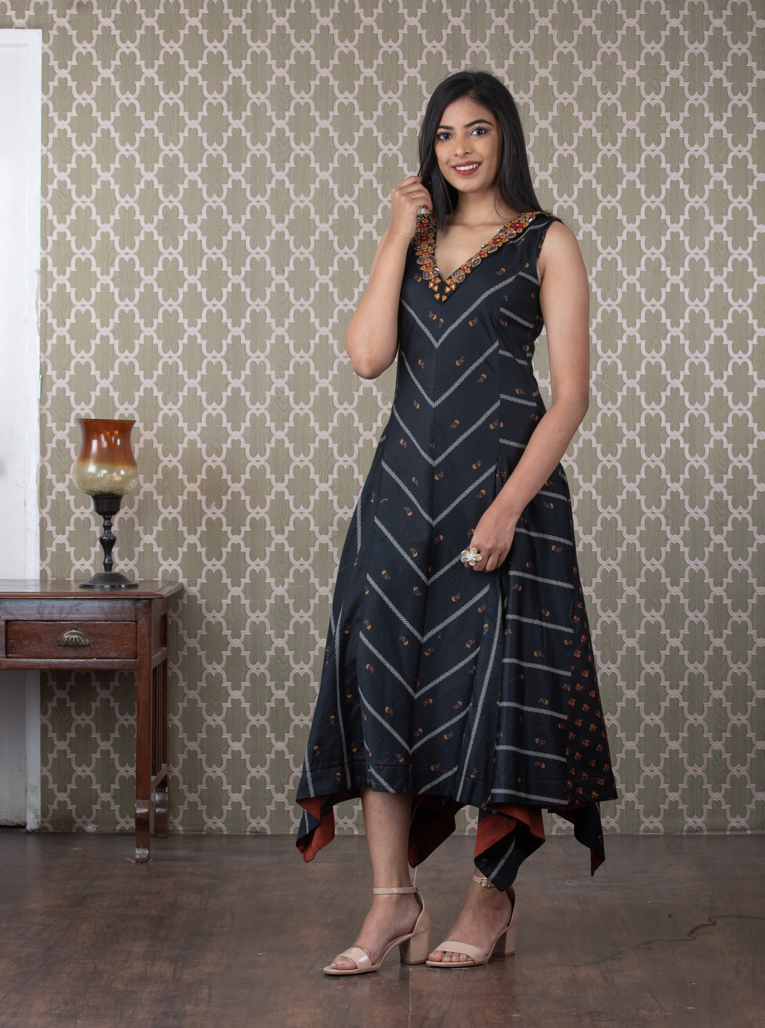 a simple kurti as a dress - how to style simple kurti