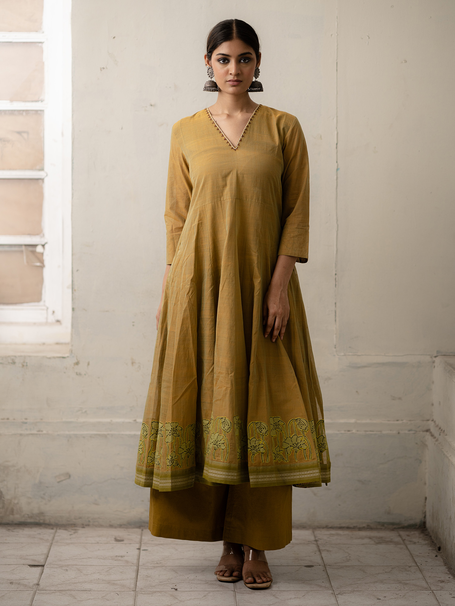 Khakhi Green Hand-Woven Cotton Kurti and Pants with Elegant Patchwork