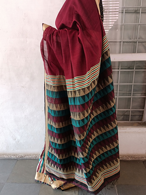 Maroon colour maheshwari saree temple weaving pallu