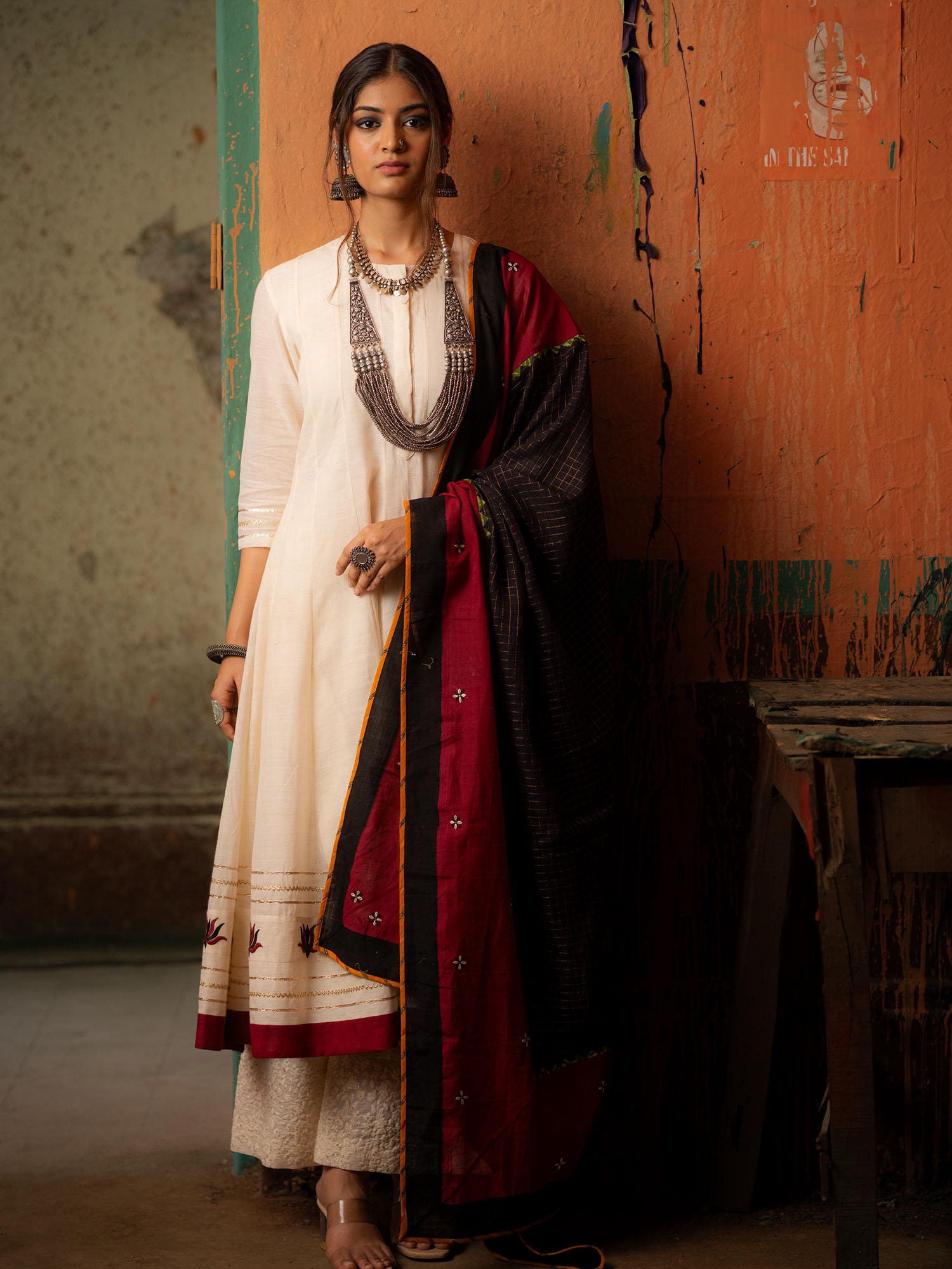 White Handwoven Cotton Kurti with Thread and Gota Work, Dupatta