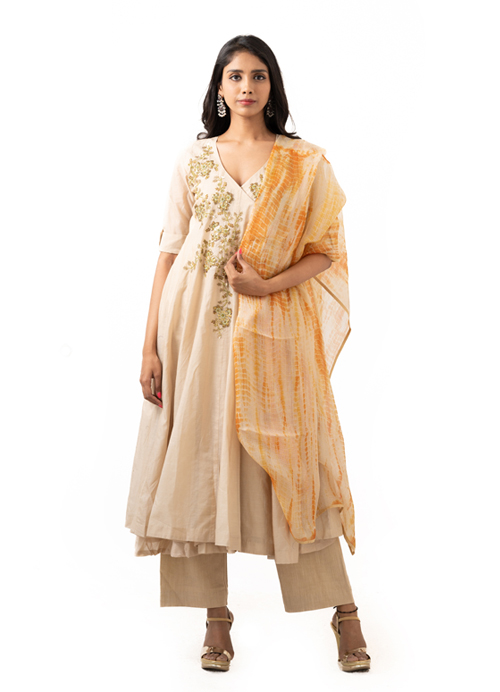 chanderi cotton kurta with gota patti work and overlap pattern paired with a tie and dye dupatta and straight cut pants