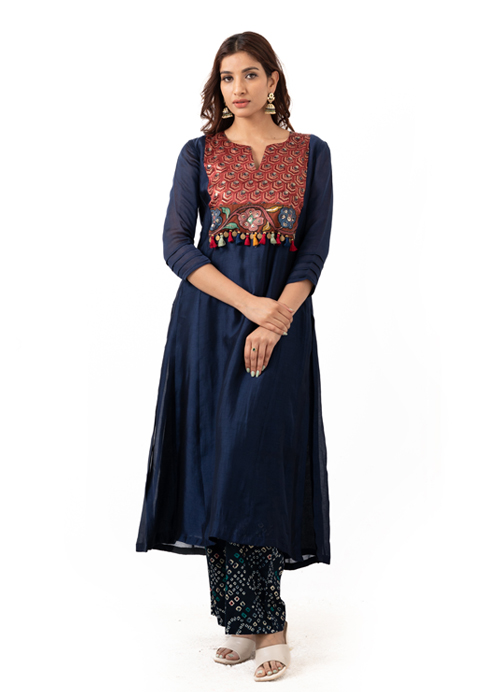 silk chanderi kurta with kalamkari patch and sequin embroidery paired up with bandini pants